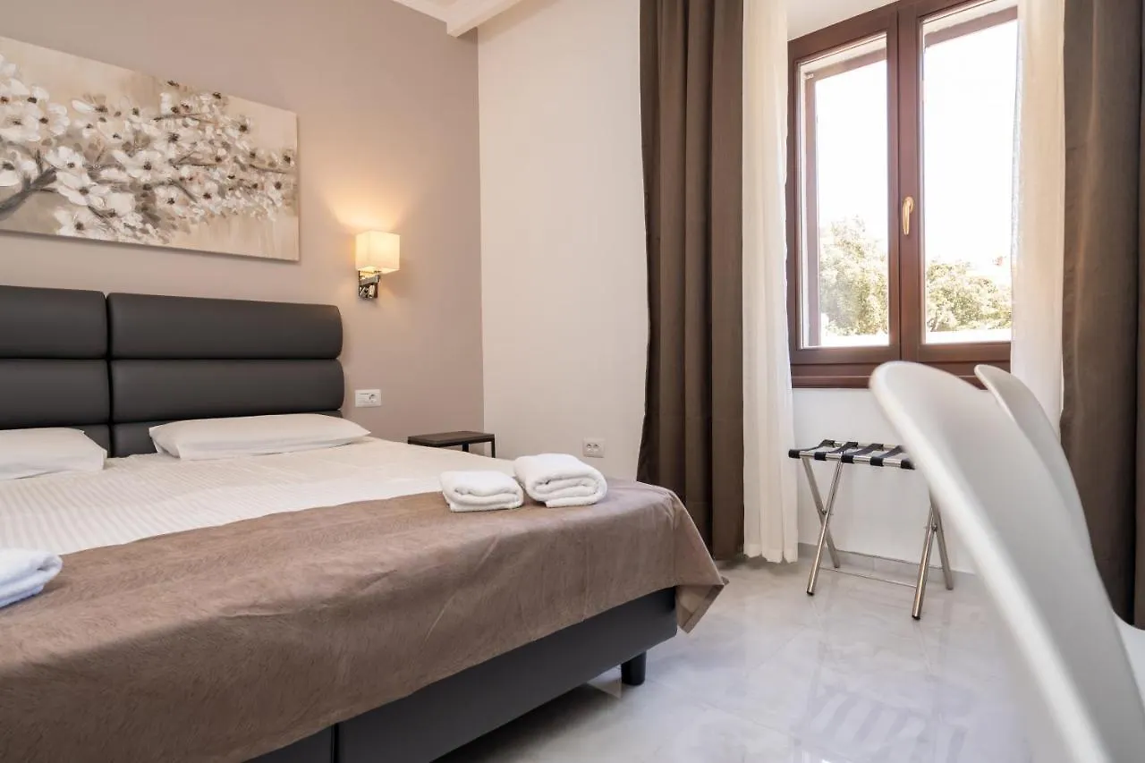 Aaa Apartments & Rooms Pula 0*,  Croatia
