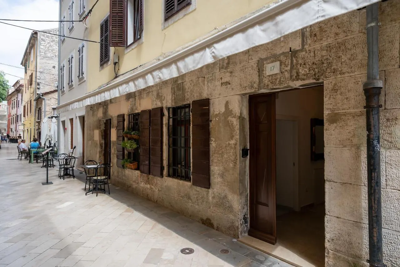 Aaa Apartments & Rooms Pula
